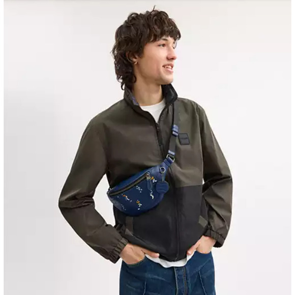 Coach Warren Mini Belt Bag With Baseball Print In Leather/Deep blue CAX43 NWT - Picture 4 of 8